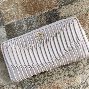 💯%Authentic COACH Madison Gathered Leather Wallet